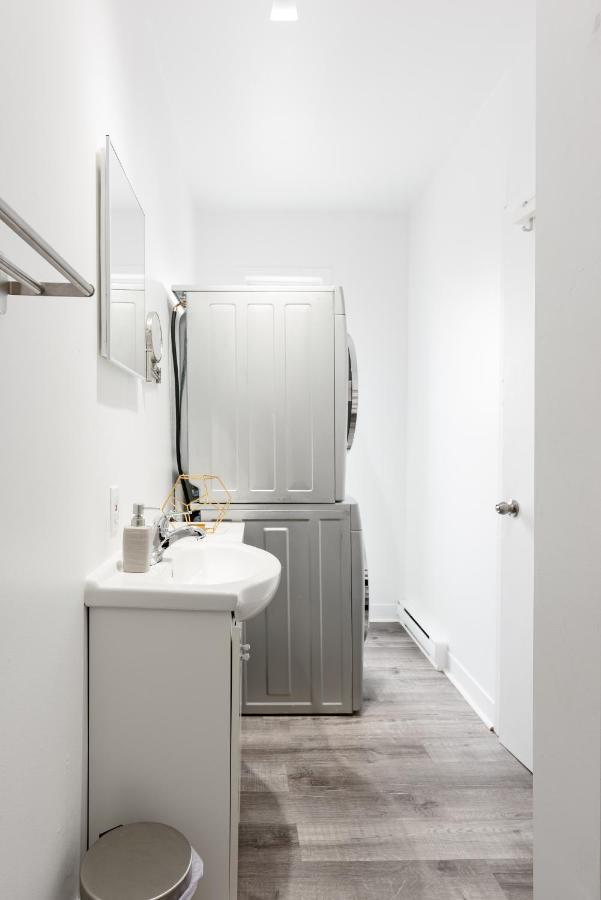 Apartments Near Montreal Olympic Park Экстерьер фото